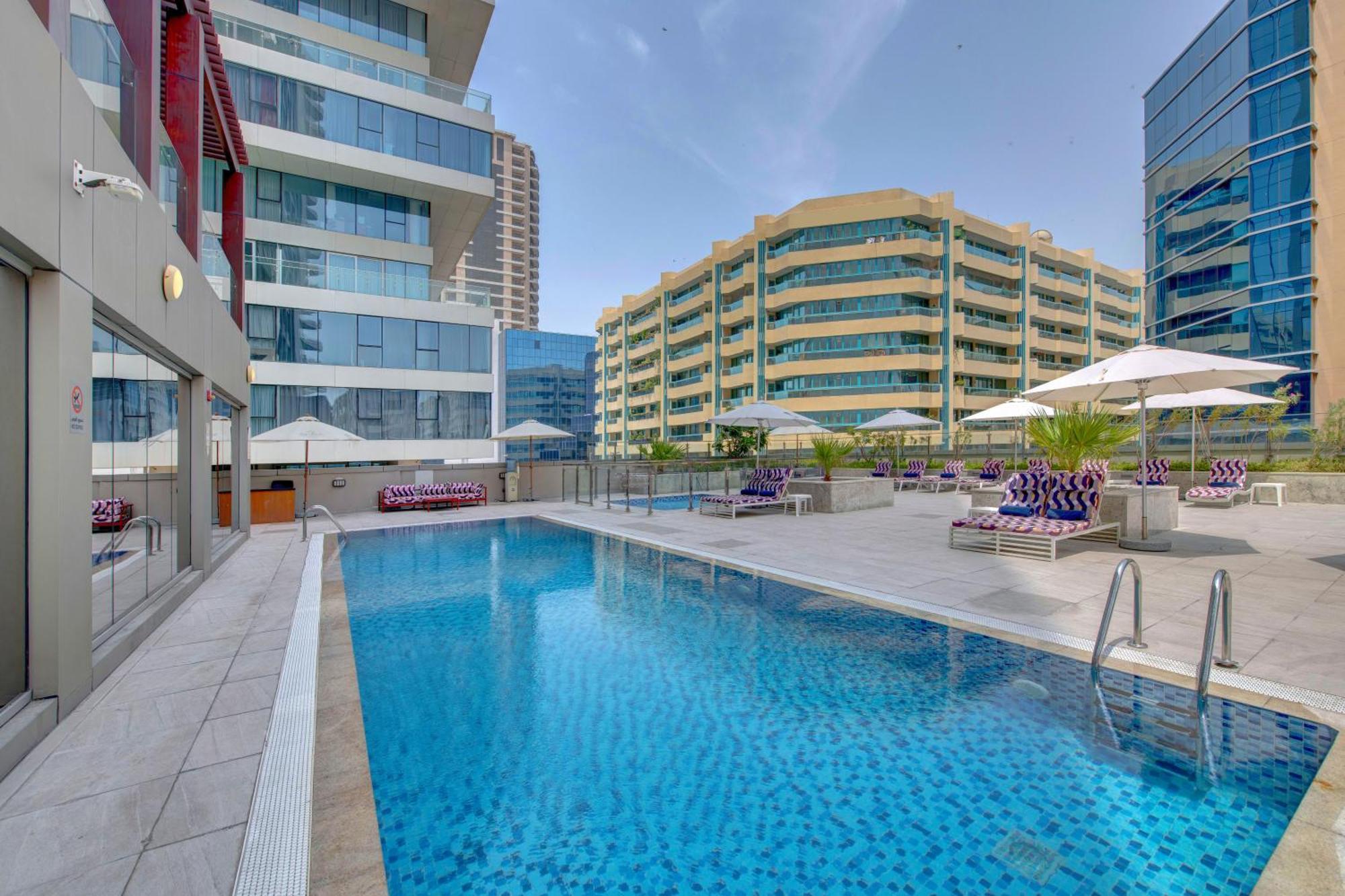 Suha Mina Rashid Hotel Apartments Dubai Exteriör bild